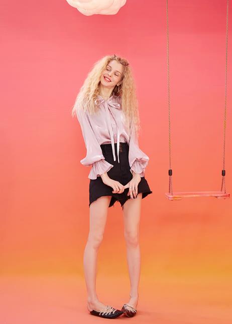 肩窄的女生穿衣搭配技巧,165女生穿衣搭配技巧