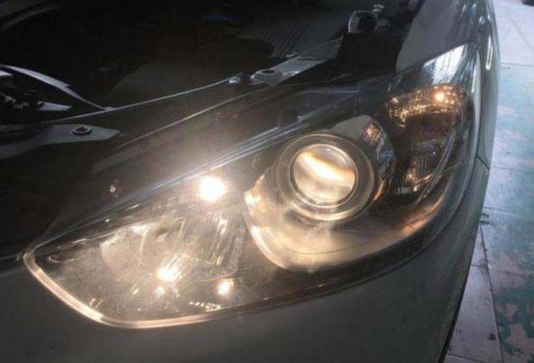 卤素灯一般多久会变暗,卤素灯使用多久会变暗