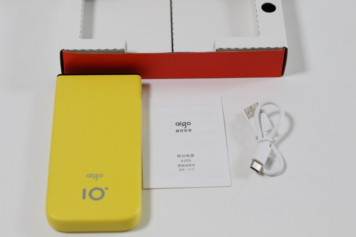 aigo移动电源开箱,aigo插座支持pd快充