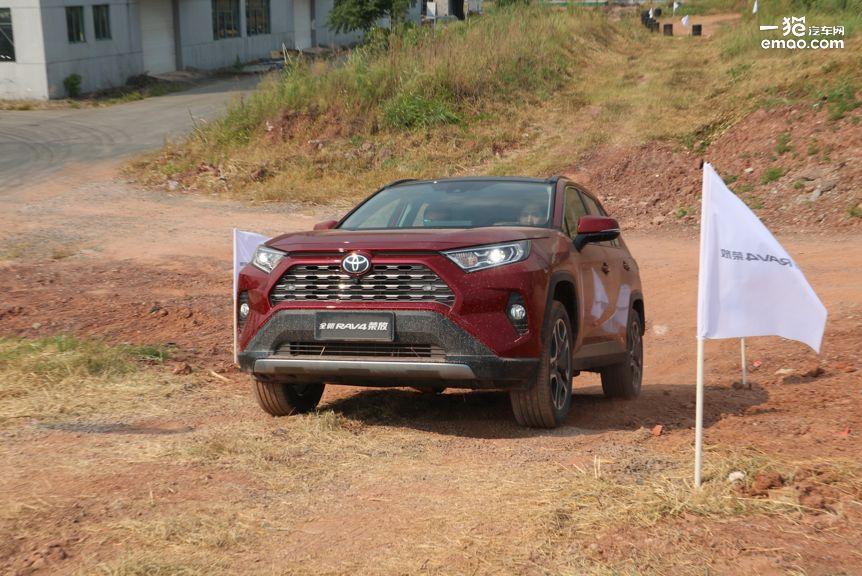 TNGA的革新有多强？试驾一汽丰田全新RAV4