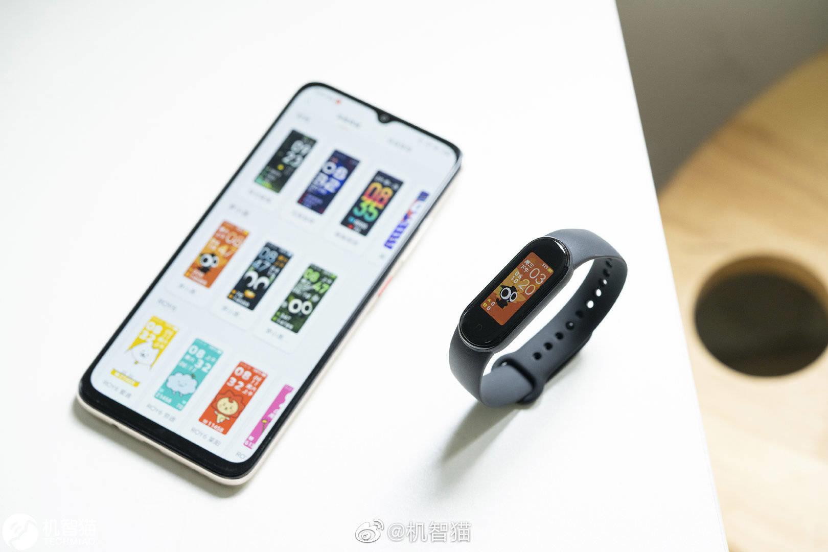 小米手环跟oppo手环哪个值得入手,小米手环oppowatch谁更值得买