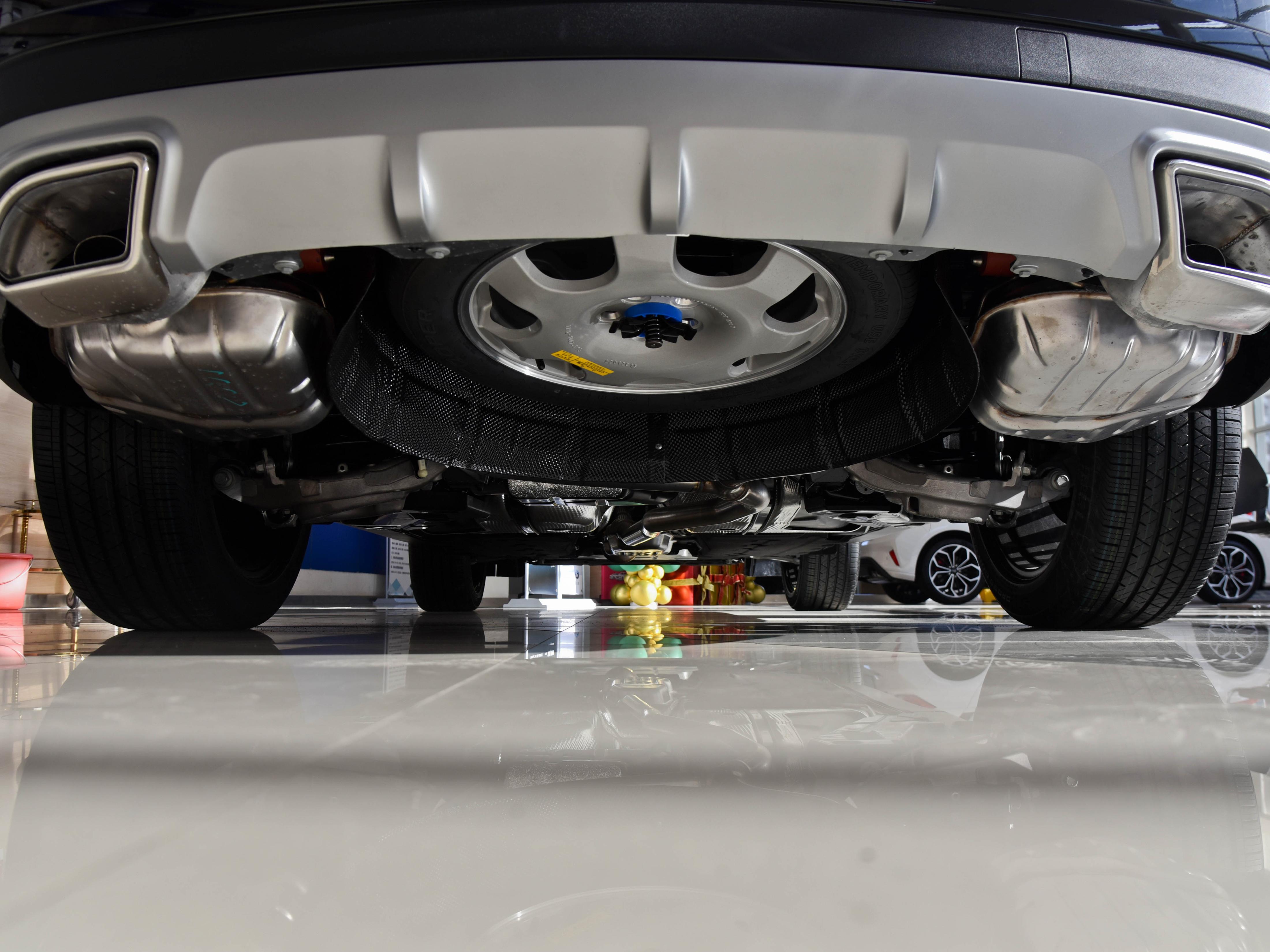 锐界plus和汉兰达2.0t哪个值得买,福特锐界2023款对比23款丰田汉兰达