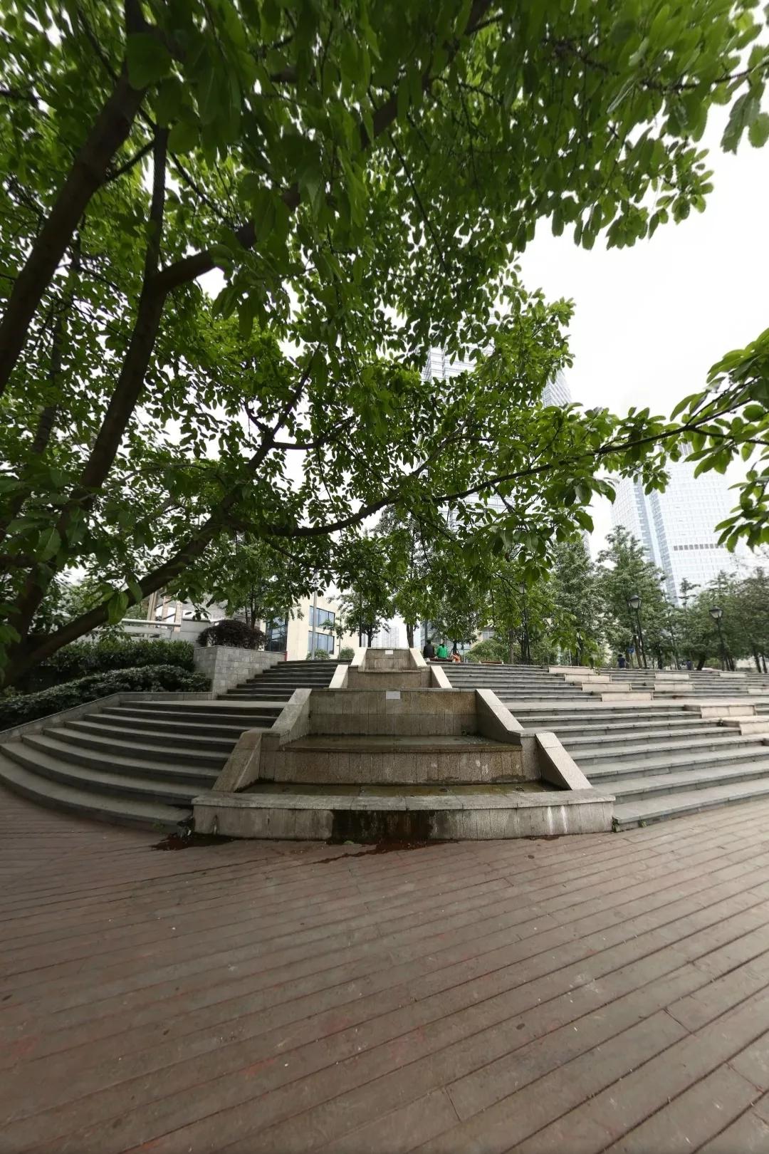 成都即将建成的超级地标,成都东安新城300米地标