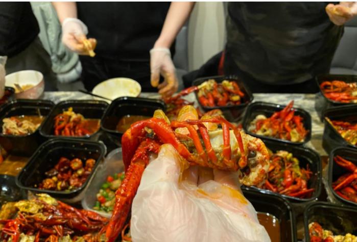 jdg鍑昏触omg璧涘悗閲囪,jdg涓嶆晫omg澶嶇洏