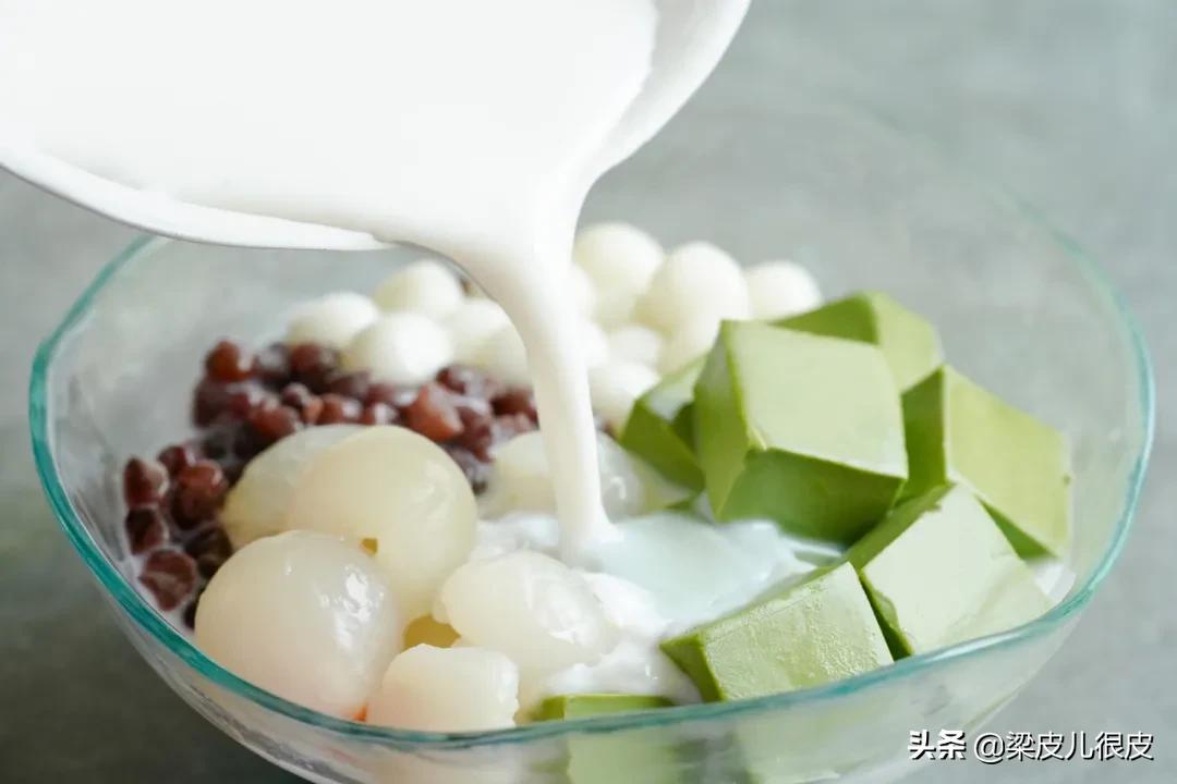 我的理想是开一家甜品店,等我老了想开一间甜品店