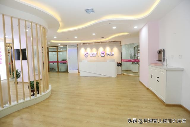 哈市小儿推拿师培训班,哈尔滨爱月宝小儿推拿培训