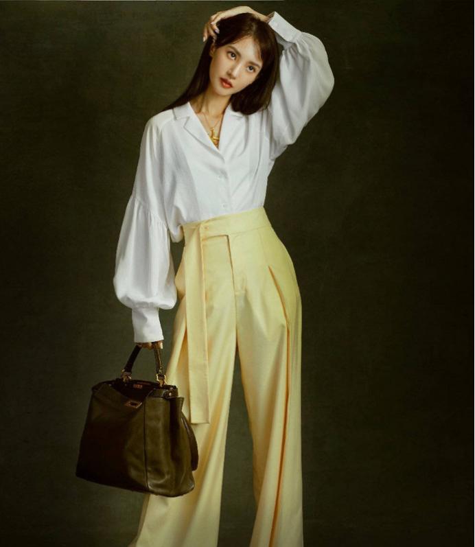 金晨背过哪款lv包包,金晨同款包什么牌子