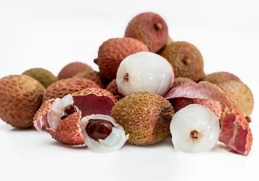 六种食物对孩子危险,十种危险的食物孩子吃了会变傻