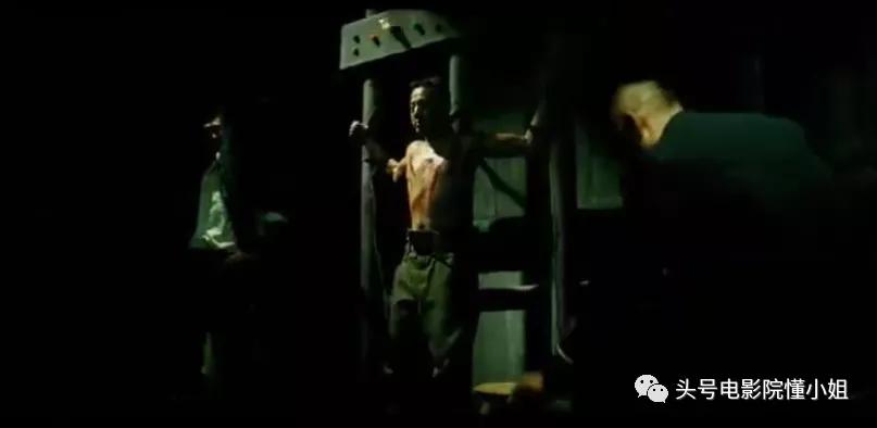 张译悬崖之上受刑演技炸裂瞬间,张译悬崖之上受刑演技炸裂