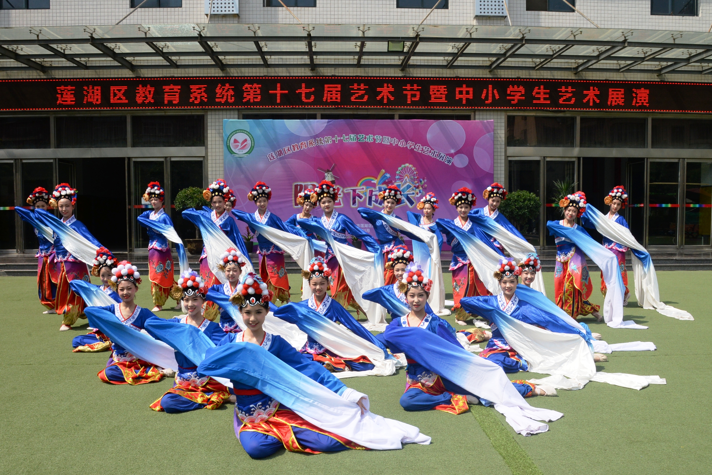 强内涵凝特点做有温度的优质教育,办有温度的教育打造有灵魂的学校