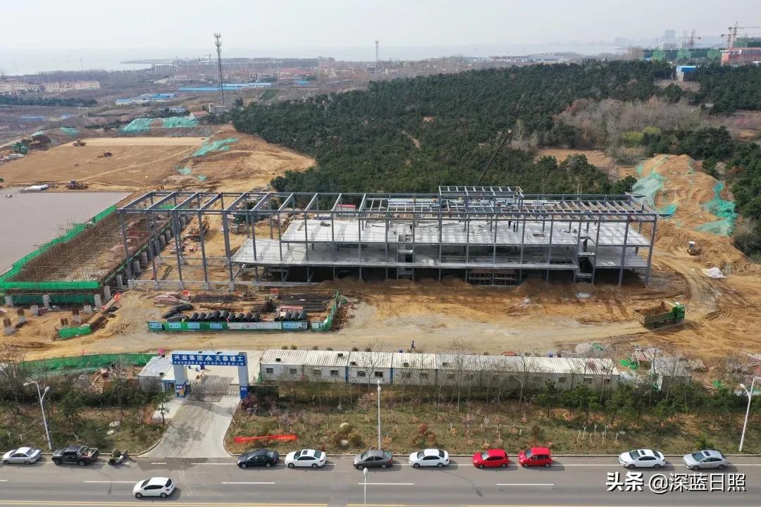 日照足球中心符合国际标准吗,日照国际足球中心建设