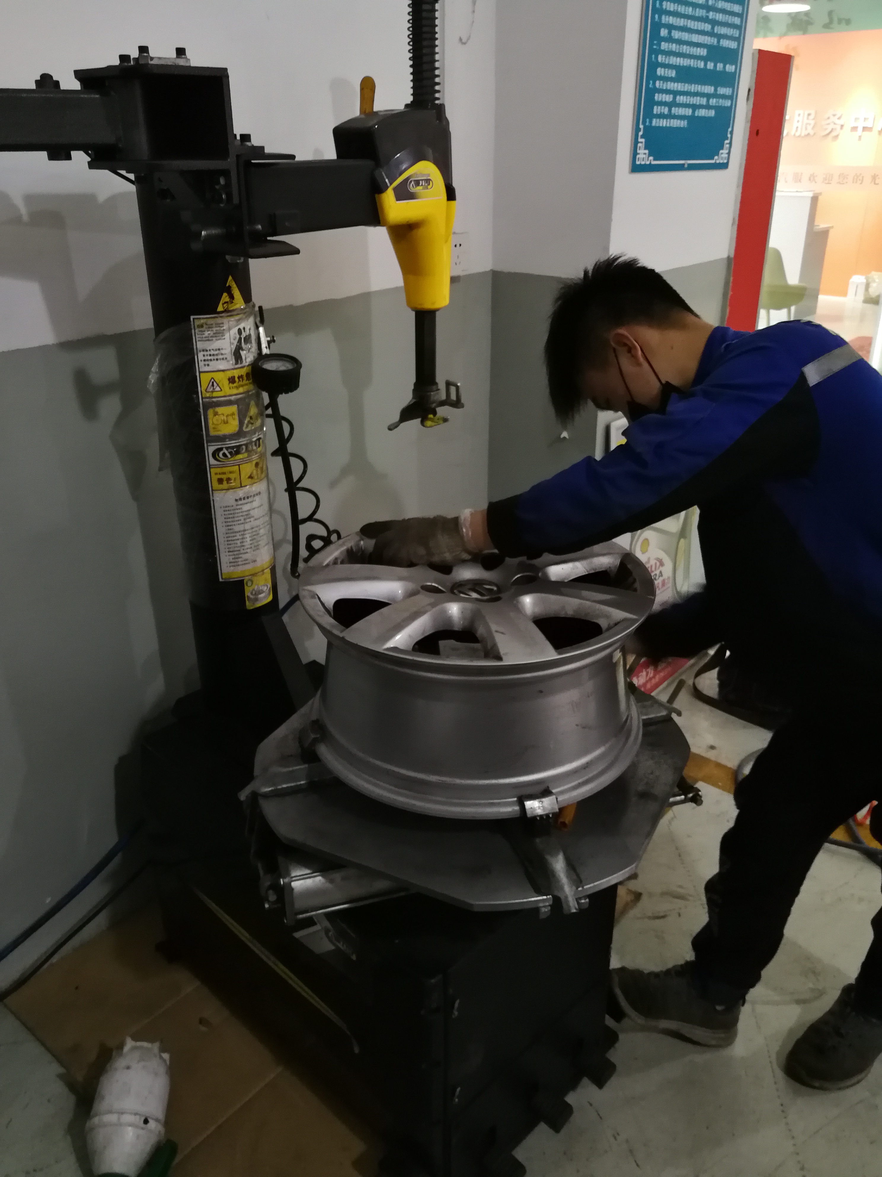 天猫养车换轮胎只能选一个,天猫养车换轮胎操作流程