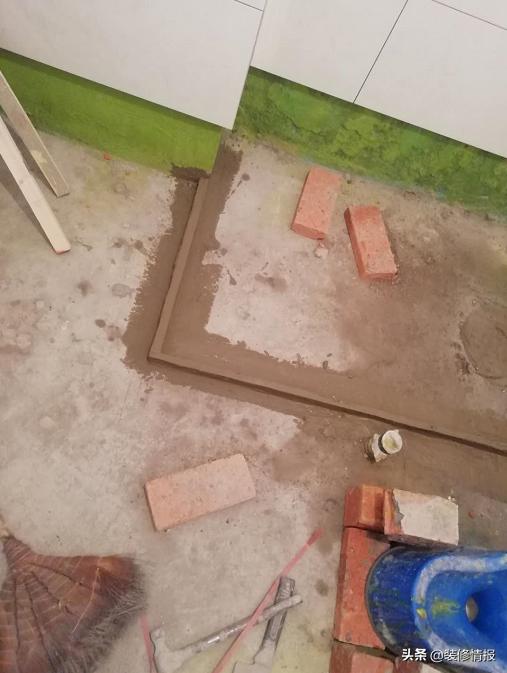 淋浴房挡水条渗水怎么处理,淋浴房挡水条下面漏水怎么办