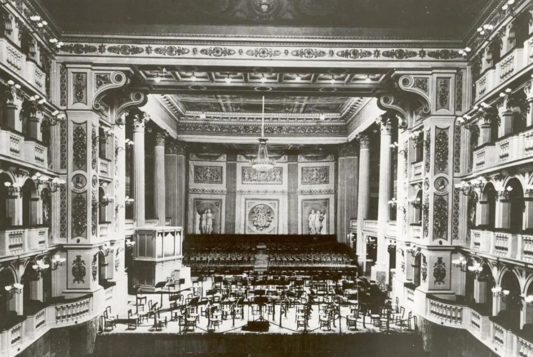 意大利古罗马圆形剧场,意大利歌剧院简介