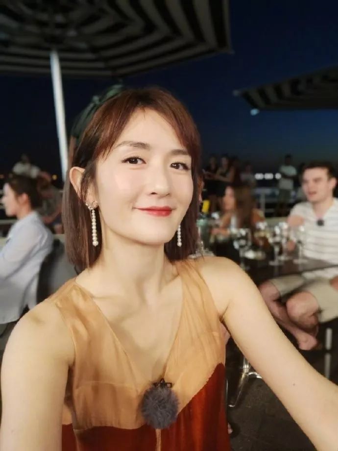 张杰谢娜结婚后刘烨去过快本吗,谢娜和张杰结婚刘烨送祝福的视频