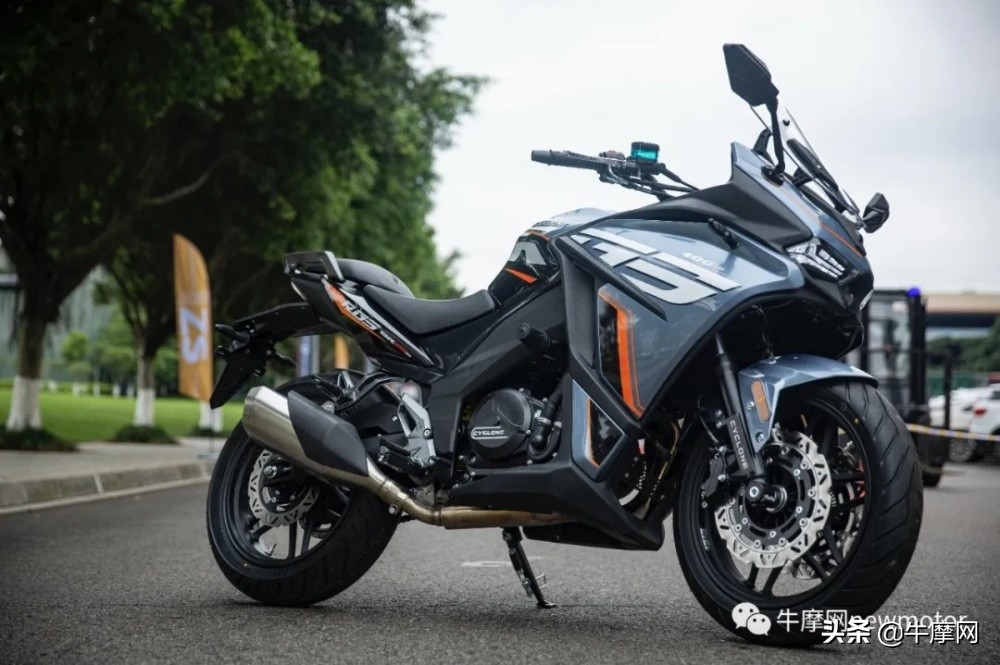 宗申发布旗下8款车型RX6预售价4.88～5.38万，新款RE3加量不加价