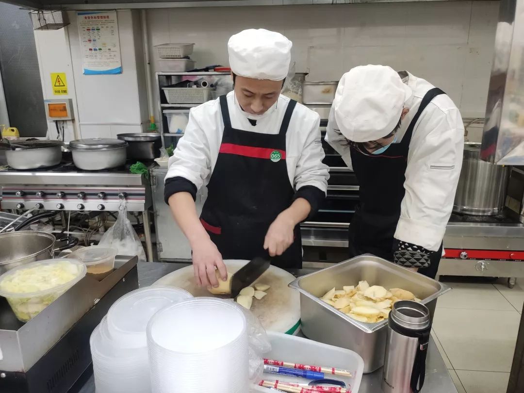 赤峰学院食堂啥好吃,赤峰学院食堂有什么好吃的