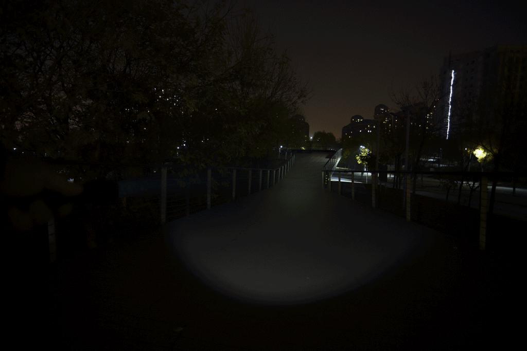 回归操作本质FENIXTK11TAC机械双模式战术电筒评测