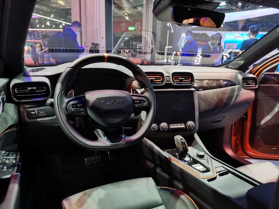 别看特斯拉了！上海车展这7款车最让我心动，合资、豪华无一入选