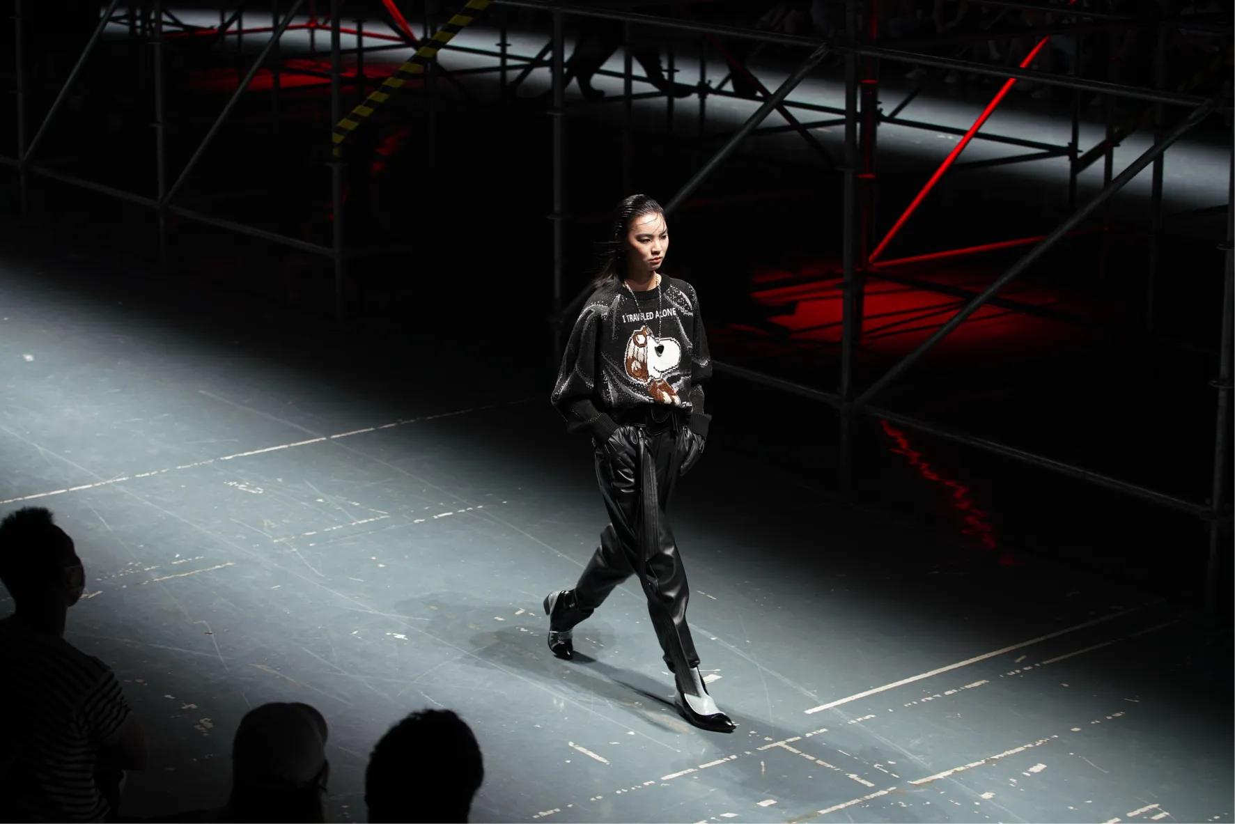 2020FWN-one至暗时刻“黎明底线”