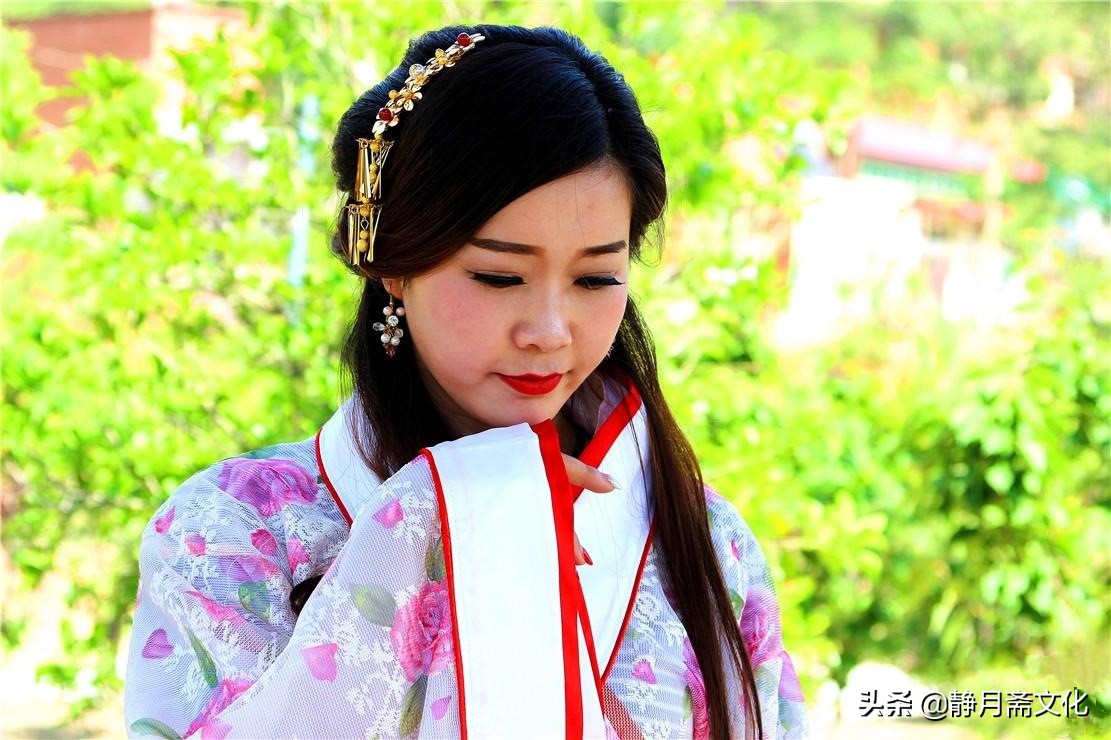 明清异闻：寡妇路遇壮汉，夜夜请他吃鸡，发现是黄鼠妖妙计除之