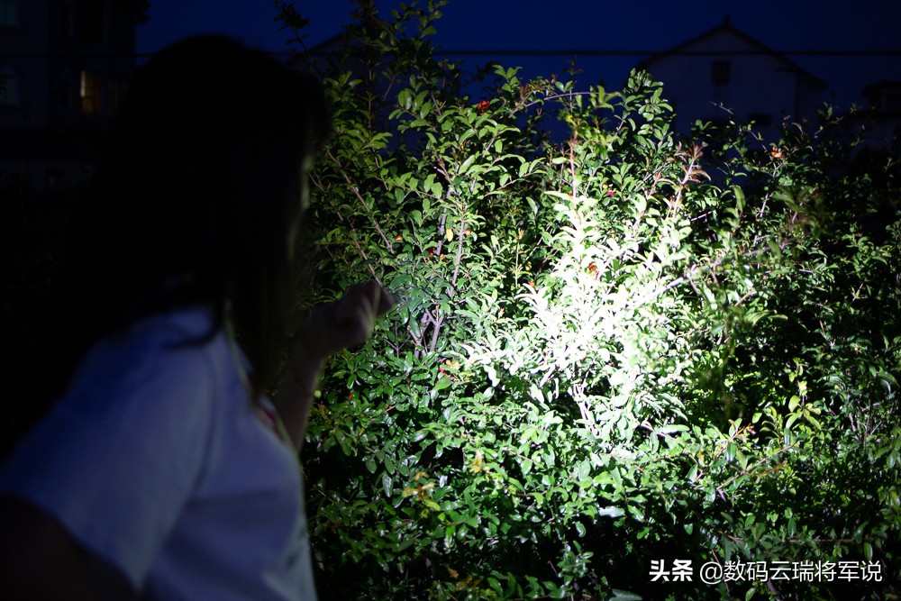 ​小有小的便利XTART2TypeC迷你可充磁吸式手电轻体验