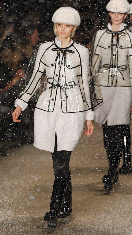 答应我，就算*裤内**晒不干，雨季也不能瞎穿！