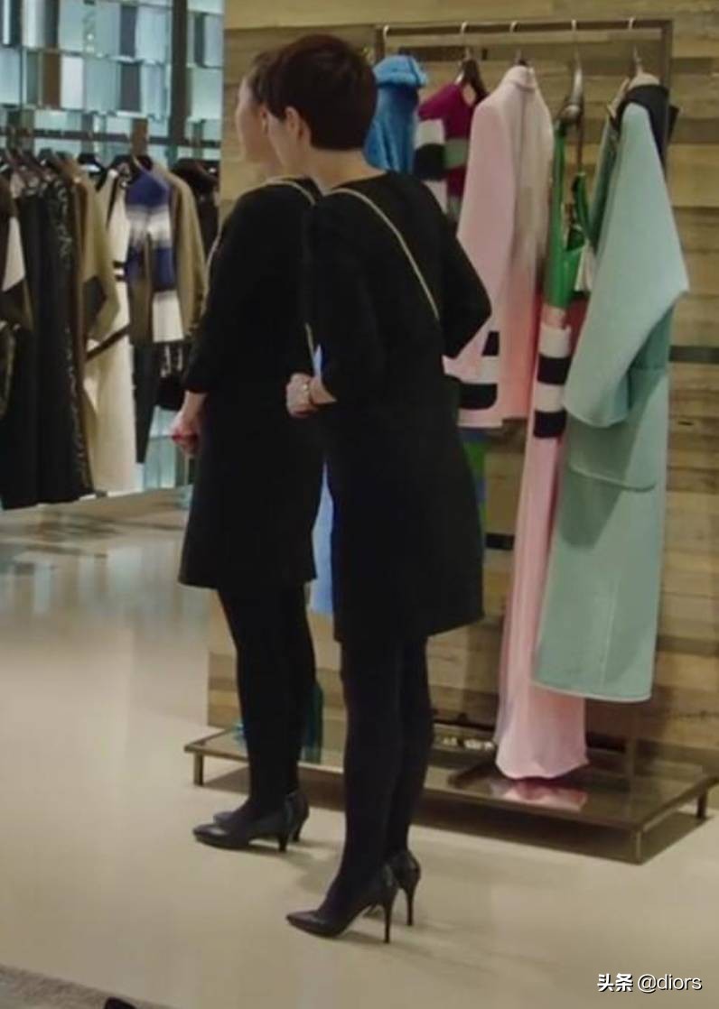 张韶涵卖的高跟鞋品牌,张韶涵ysl高跟鞋