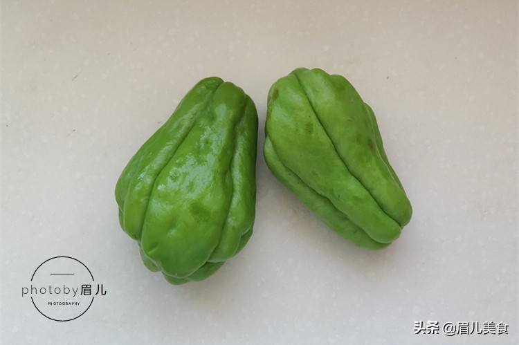 秋天减肥，这瓜别放过，仅2元一斤，拌一拌就上桌，大口吃不长肉