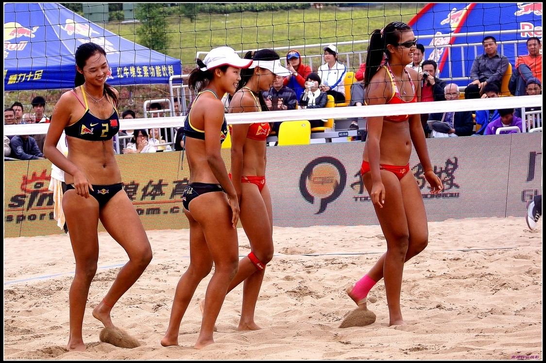 沙排为什么要穿一件衣服,沙排比赛泳衣