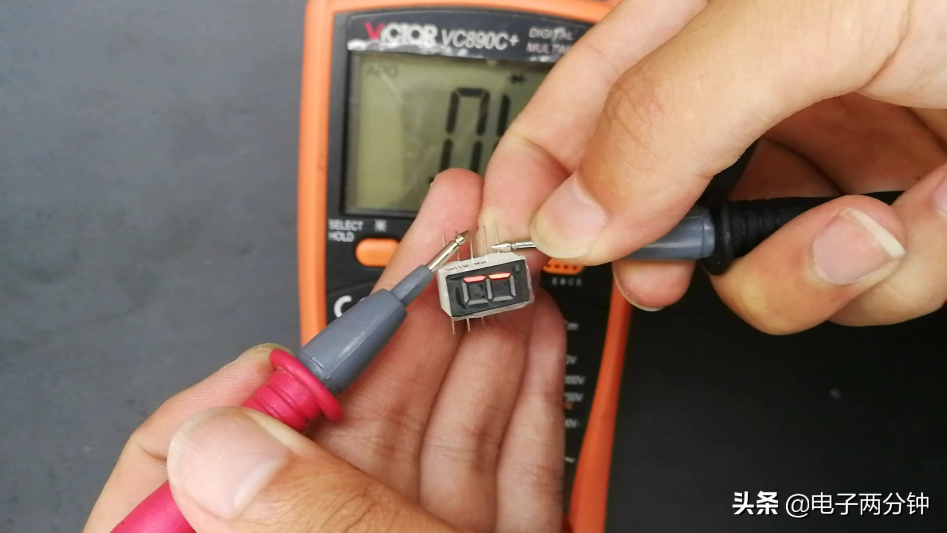 数码管内部构造是什么样的，怎么检测数码管好坏？