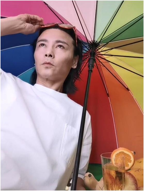 张晋蔡少芬全家合影,张晋蔡少芬全家照片