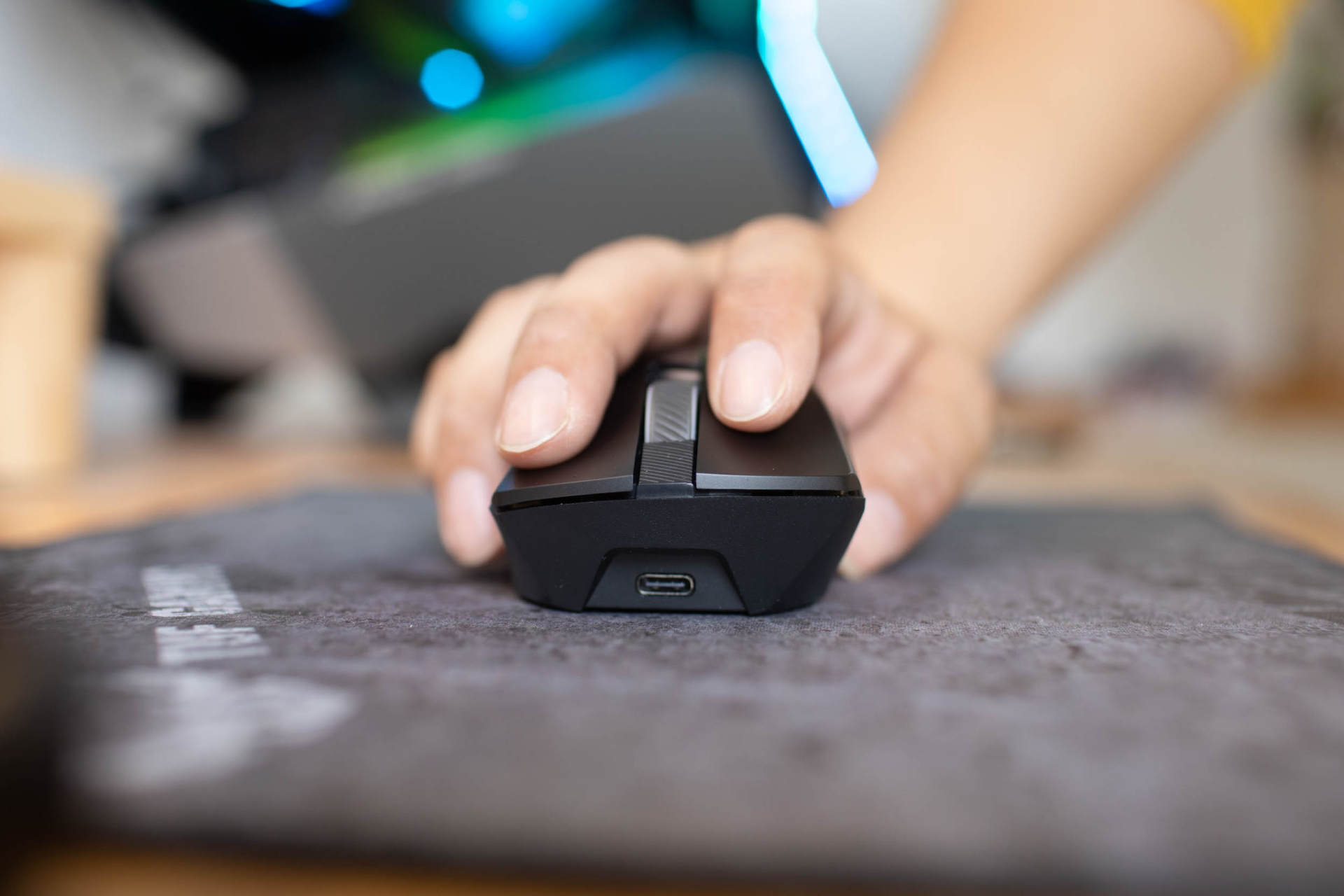 rog战刃3有线版鼠标测评,rog战刃3对比天选鼠标