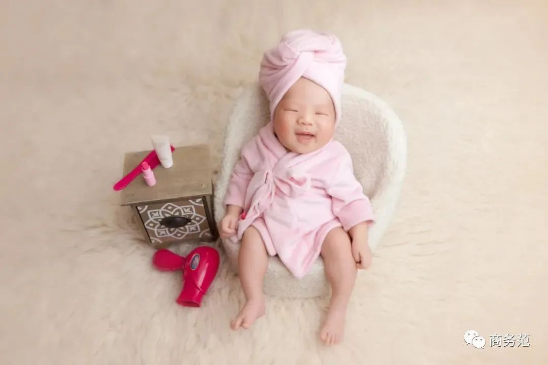 新生婴儿礼物必备物品清单,新生婴儿适合买什么礼物