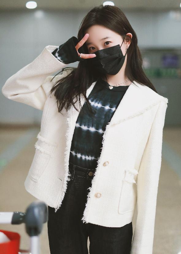 分享几套初春最时尚穿搭look,秋季穿衣不犯愁瞧瞧这几款穿搭