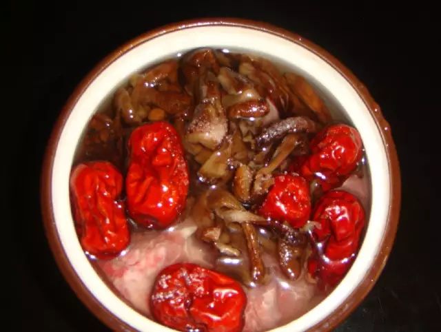 中国最著名十大小吃街及特点美食,中国夜市十大小吃街排行榜