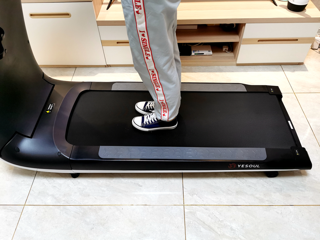 野小兽p30跑步机稳定性怎么样,野小兽折叠跑步机细节展示