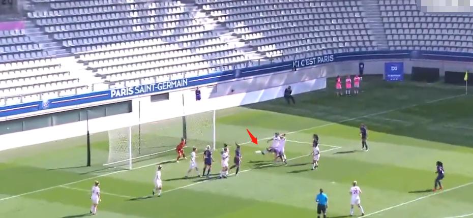 王霜左脚小角度推射,王霜示范教科书式助攻