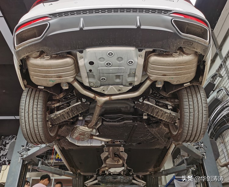 奥迪a4l国6改中尾段排气炸街,奥迪a4l改前中尾段排气