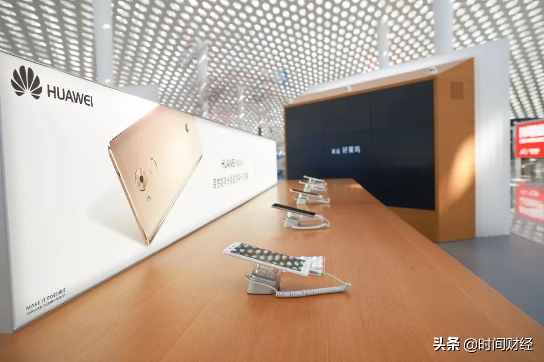 揭秘极客修：靠二次粘合仿冒华为苹果37城涉案3亿