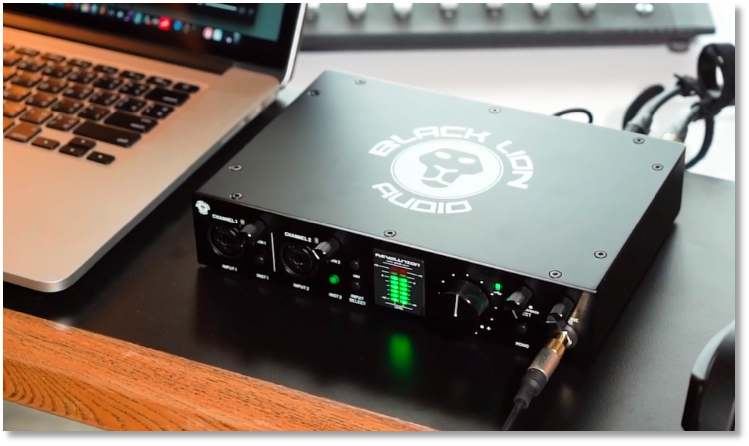 黑狮声卡2x2和6x6有啥区别,黑狮声卡2x2推荐什么麦克风