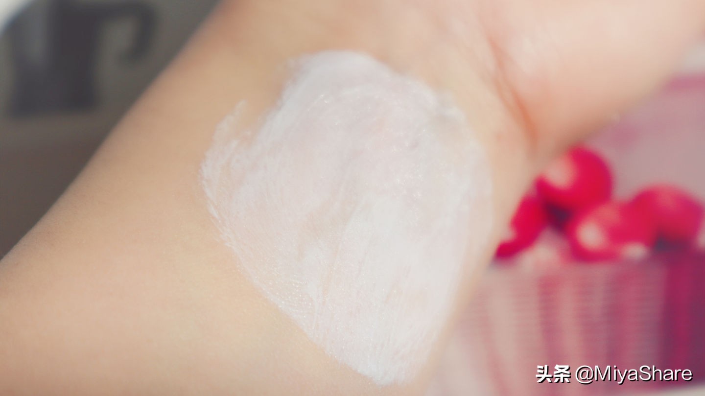 碧柔水润防晒测评,碧柔防晒水感测评