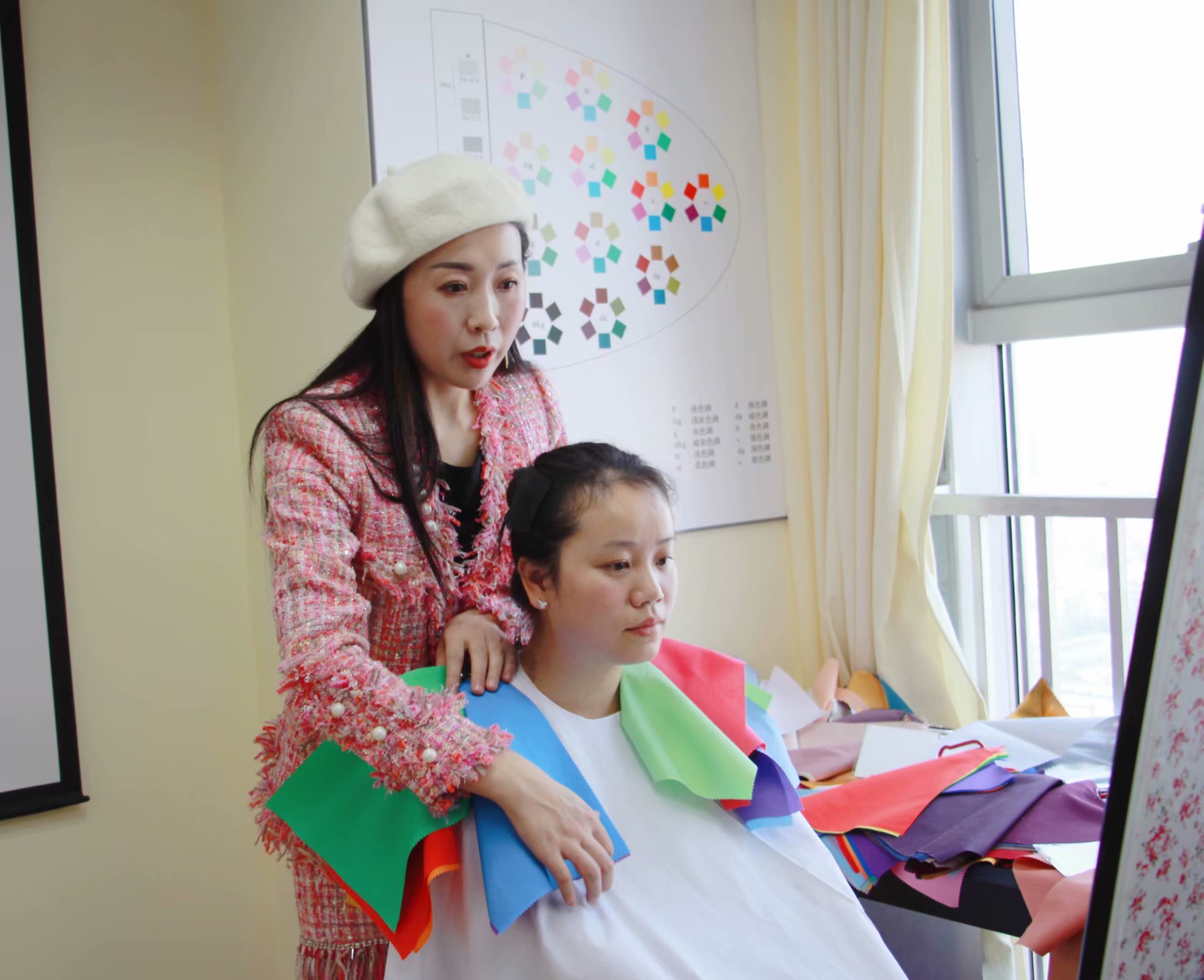 花木色彩和服装搭配,服装色彩搭配方法