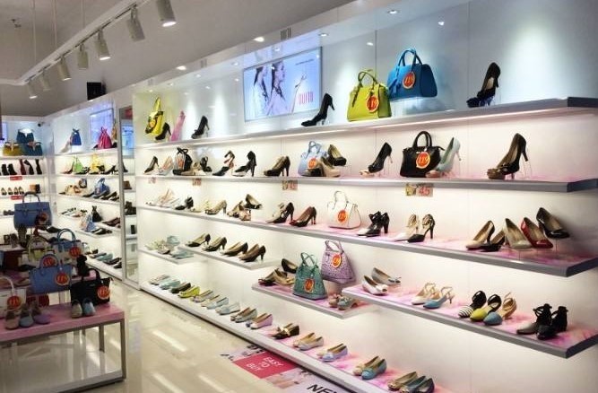 中国女鞋之王的没落,目前国内最好的十大女鞋