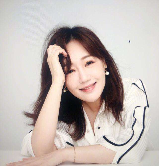 胡歌前女友薛佳凝最新视频,胡歌前女友薛佳凝照片