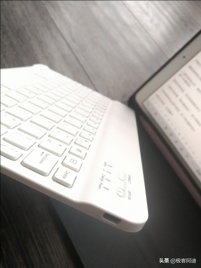 ipadair3妙控键盘开箱,ipadair3最适合的键盘和鼠标