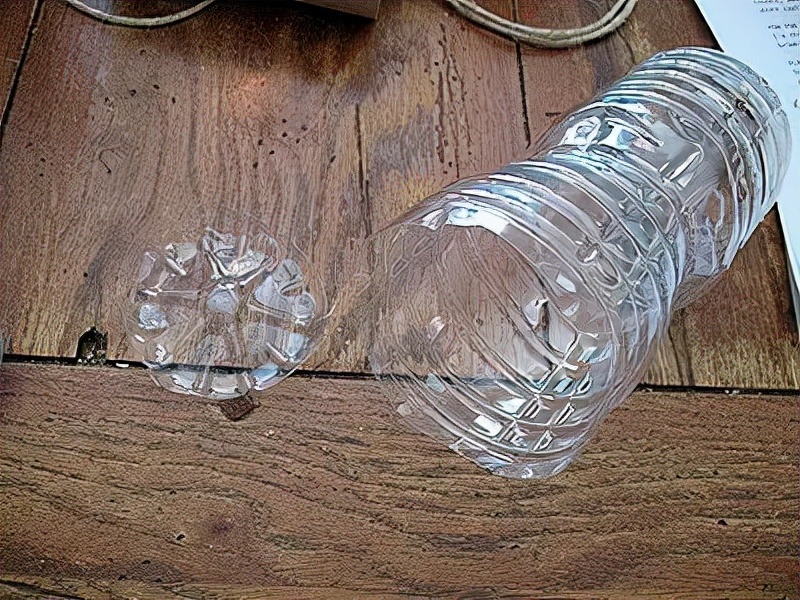 变废为宝简单又漂亮塑料瓶图文,100个废弃塑料瓶变废为宝的方法