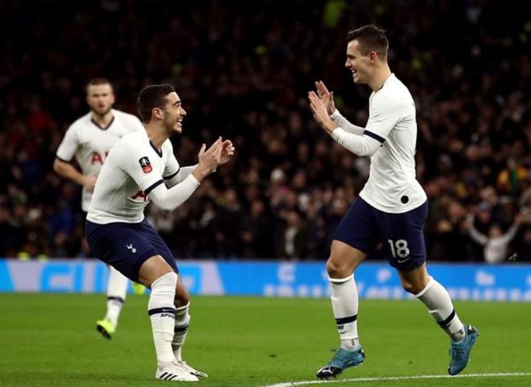 埃里克森的接班人，拥有黄金左脚的球场精灵，洛塞尔索征服热刺