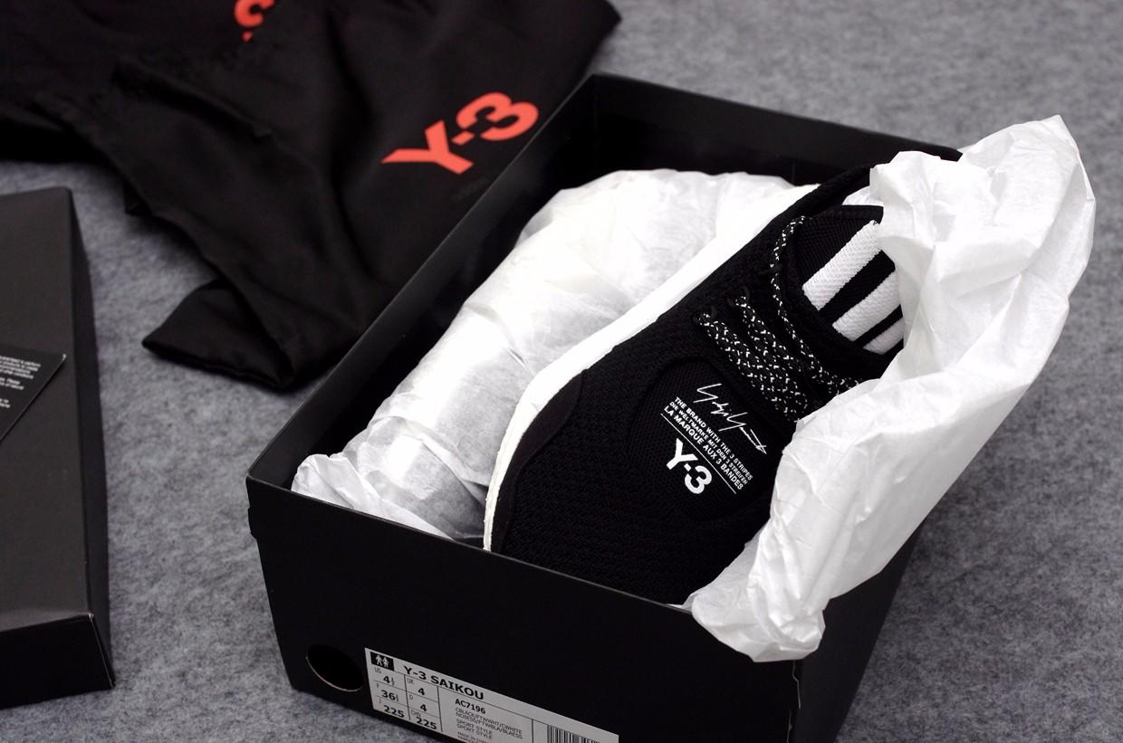 阿迪ultraboost,阿迪达斯黑武士y-3