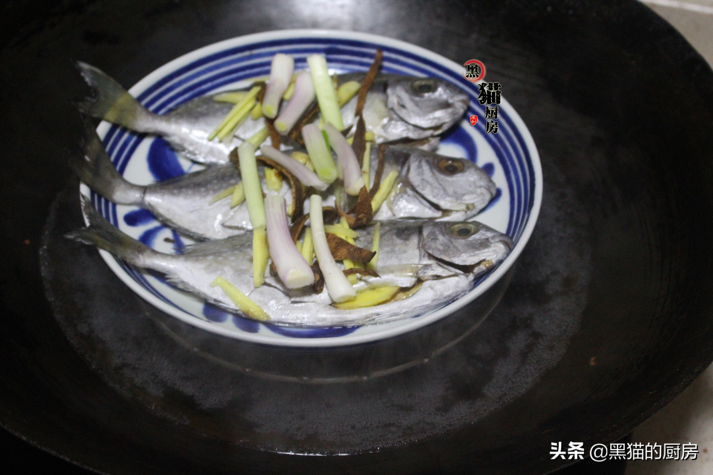 这鱼在我家上座率最高，12块钱买3条，蒸一蒸就上桌，全家人都爱